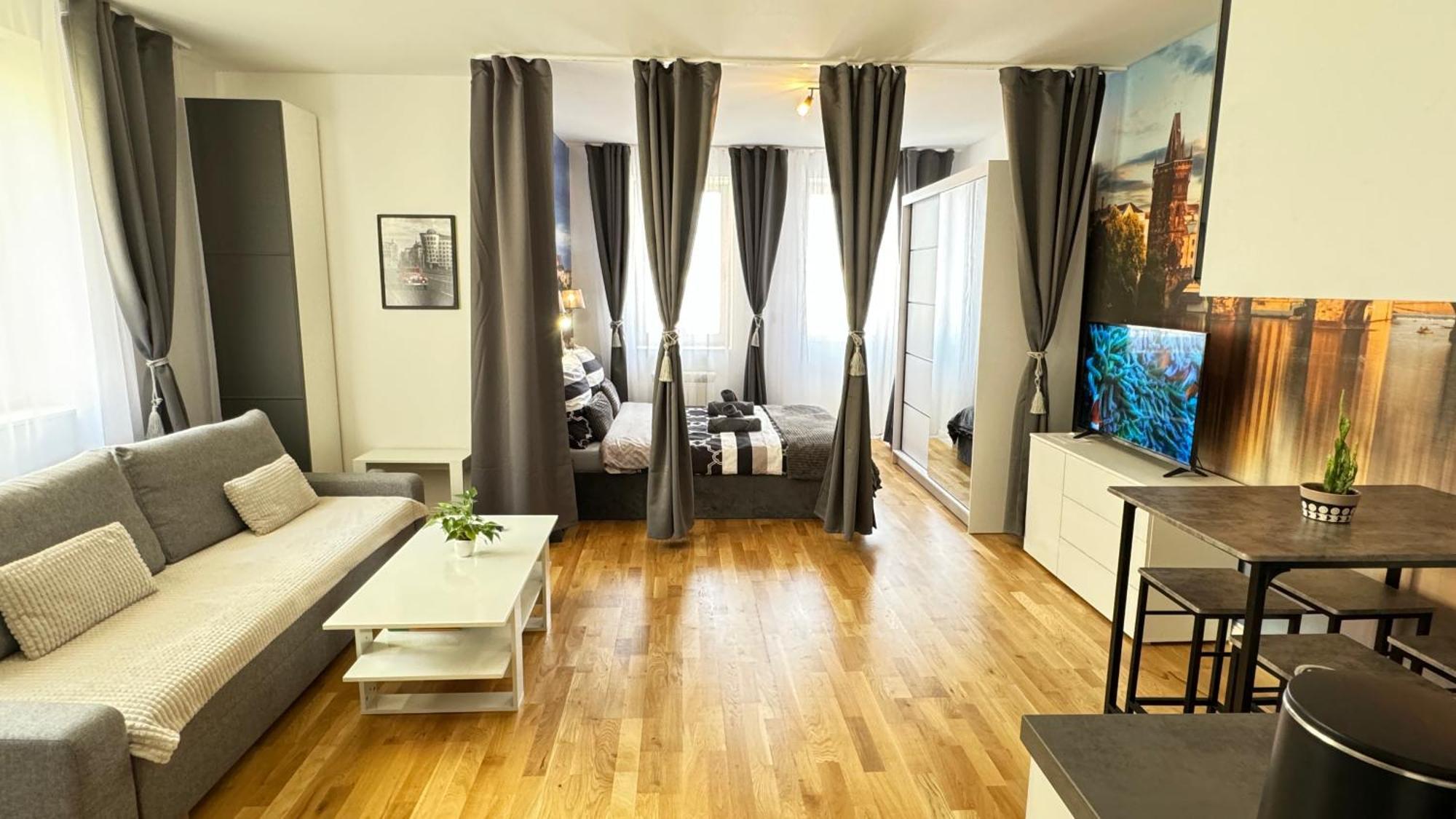 Apartmán New Modern-style With Balcony In The 2